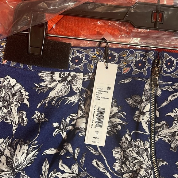 Alice + Olivia Navy and White Floral Playsuit - Picture 8 of 8